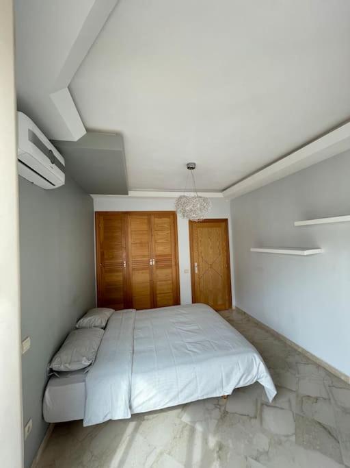 Big Luxury Apartment Near Airport Nouaceur Luaran gambar