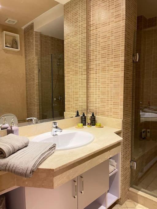 Big Luxury Apartment Near Airport Nouaceur Luaran gambar